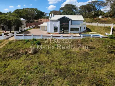 Townhouse/Cluster For Sale in Borrowdale