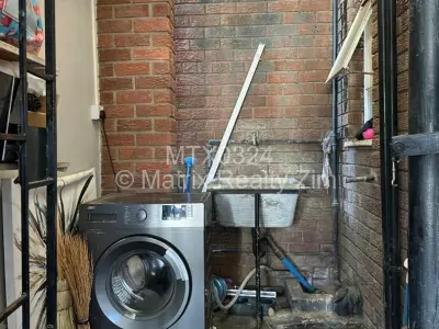 Flat/Apartment For Sale in Greencroft