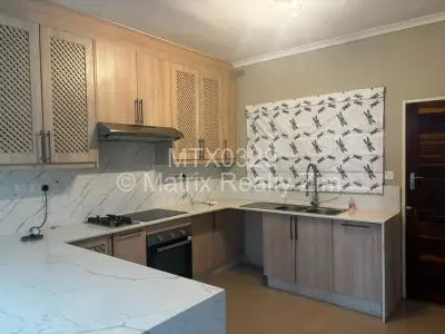 Townhouse/Cluster For Sale in Greencroft