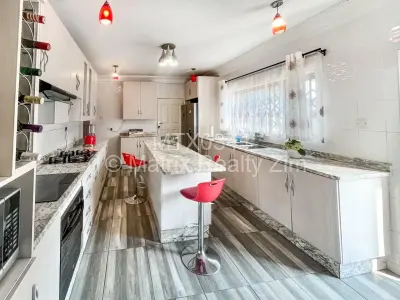 House For Sale in Westgate