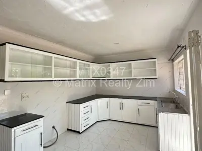 House For Rent in Sunridge