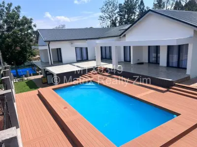 House For Sale in Glen Lorne