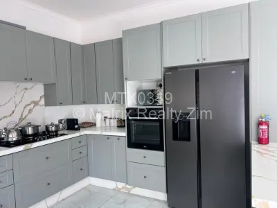 House For Sale in Glen Lorne