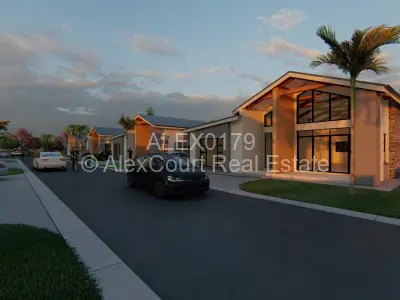 Townhouse/Cluster For Sale in Greencroft