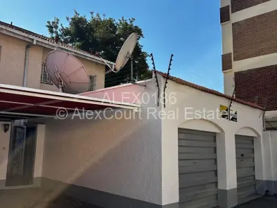Townhouse/Cluster For Sale in Avenues