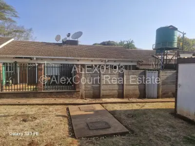 Cottage/Garden Flat For Sale in Greystone Park