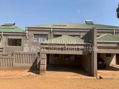 Flat/Apartment for Sale in Greystone Park