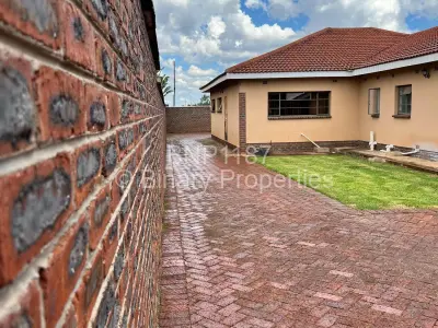 House For Rent in Westgate
