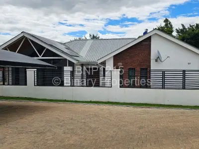 Townhouse/Cluster For Rent in Harare