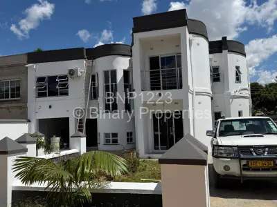 Townhouse/Cluster For Rent in Greendale North
