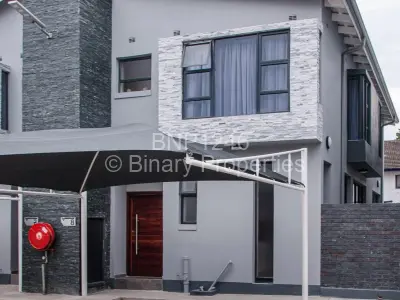 Townhouse/Cluster For Rent in Avondale