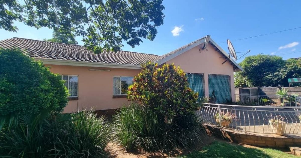 3 Bedroom House for Sale in Barham Green, Bulawayo Propertybook