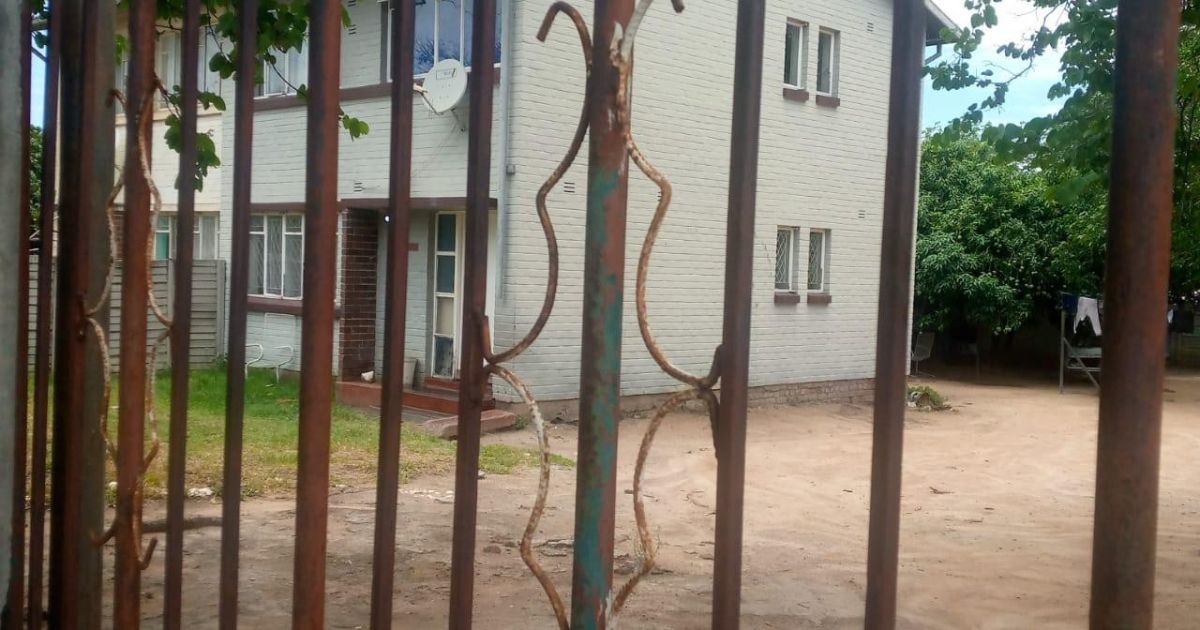 Flat/Apartment for Sale in Lundi Park, Gweru Propertybook