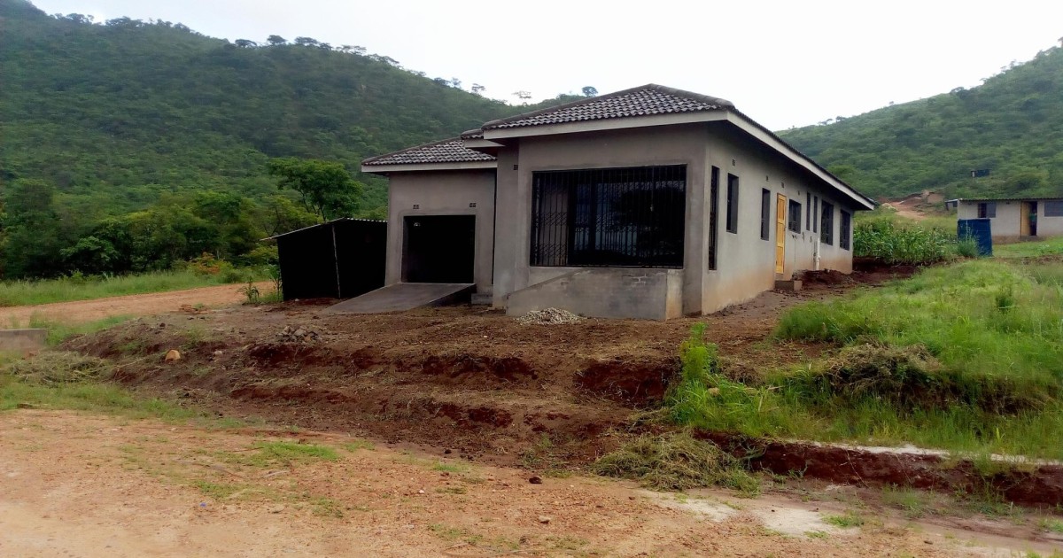 Stand for Sale in Weirmouth, Mutare Propertybook