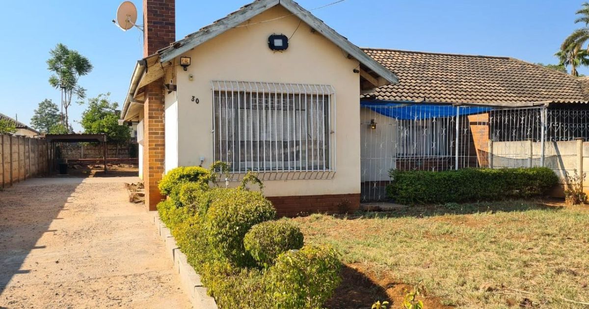 3 Bedroom House for Sale in Romney Park, Bulawayo Propertybook
