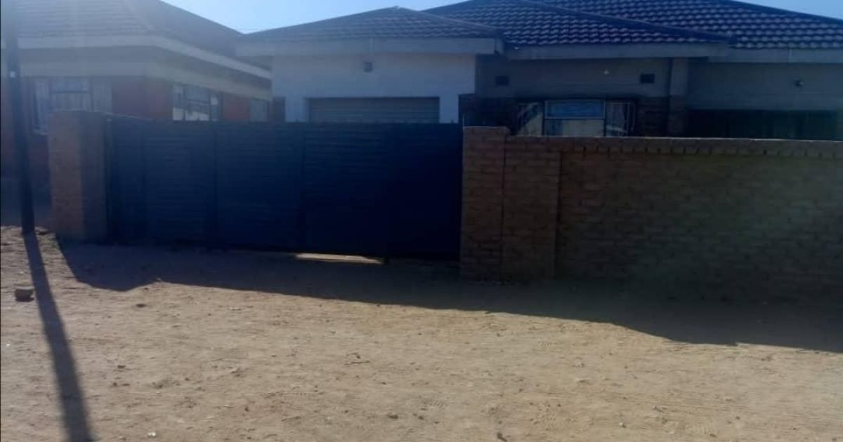 4 Bedroom House for Sale in Masvingo, Masvingo Propertybook